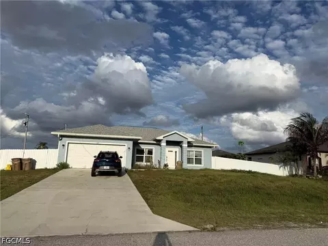 937 NW 7th Pl, Cape Coral, FL 33993