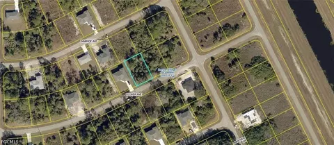 216 Clover Ave, Labelle, FL 33935