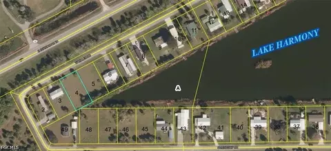 1125 W Miller Dr, Moore Haven, FL 33471