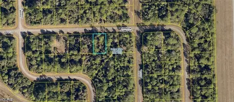 834 Harrison Schmitt Ter, Labelle, FL 33935
