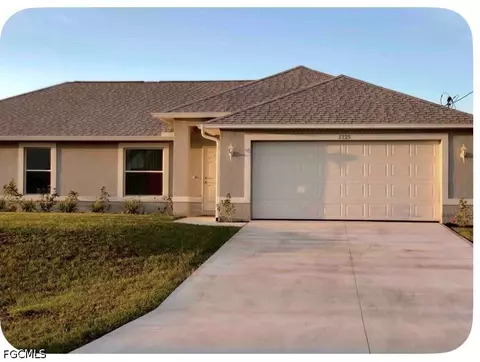1725 NE 23rd St, Cape Coral, FL 33909
