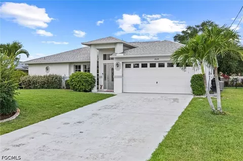 3824 SW 10th Pl, Cape Coral, FL 33914