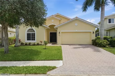 2506 Blackburn Cir, Cape Coral, FL 33991