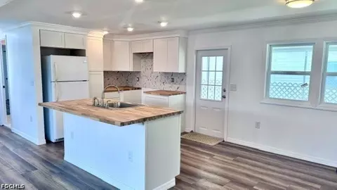 5664 Captain John Smith Loop, North Fort Myers, FL 33917