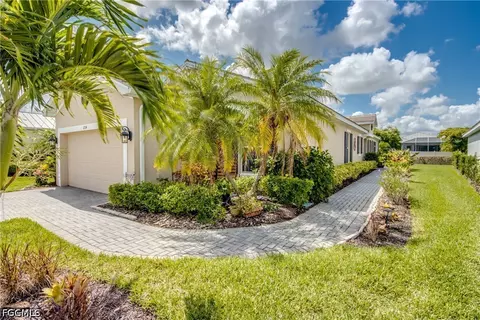 2734 Vareo Ct, Cape Coral, FL 33991