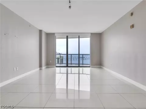 3000 Oasis Grand Blvd #2905, Fort Myers, FL 33916