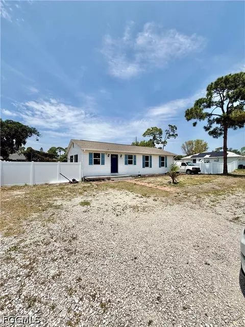 18306 Hepatica Rd, Fort Myers, FL 33967