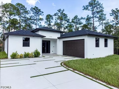 1310 Jefferson Ave, Lehigh Acres, FL 33972
