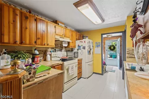 Kitchen - Undisclosed, Naples, FL 34117 photo 1 of 1