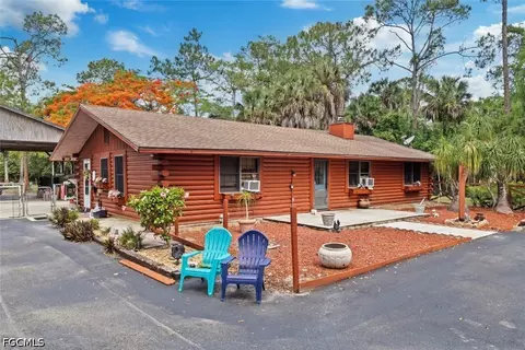 Undisclosed, Naples, FL 34117