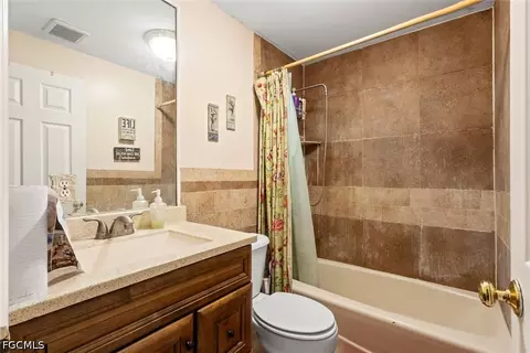Bath - Undisclosed, Naples, FL 34117 photo 1 of 1