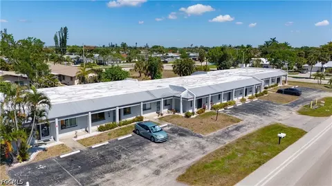 408 SE 4th Pl #6, Cape Coral, FL 33904