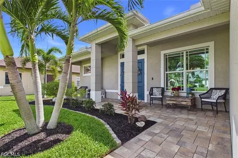 437 NW 38th Pl, Cape Coral, FL 33993