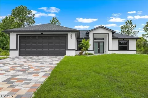 546 Genoa Ave S, Lehigh Acres, FL 33974