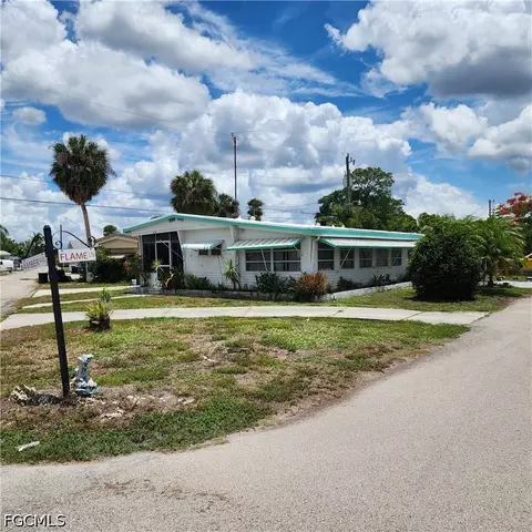 136 Amber Ave, North Fort Myers, FL 33917