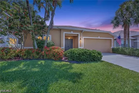 12835 Oakpointe Cir, Fort Myers, FL 33912