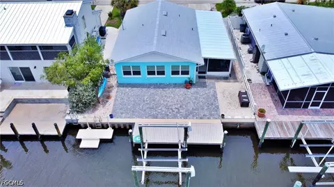 2691 Geary St, Matlacha, FL 33993