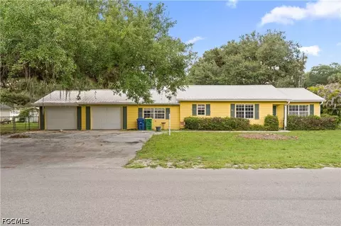 260 Fraser Ave, Labelle, FL 33935 photo 2