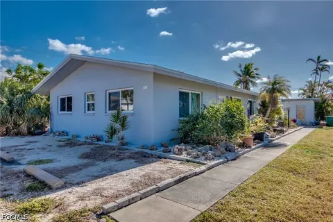 1112 SE 39th Ter, Cape Coral, FL 33904