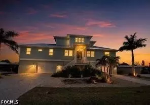 24216 Yacht Club Blvd, Punta Gorda, FL 33955