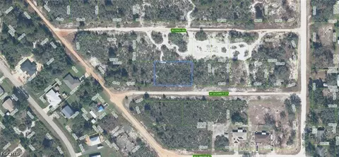 2860 W Celebrity Ct, Avon Park, FL 33825