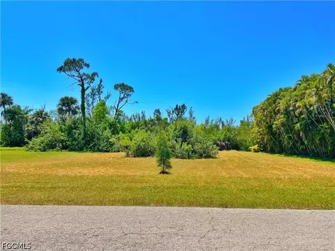 14185 Clubhouse Dr, Bokeelia, FL 33922
