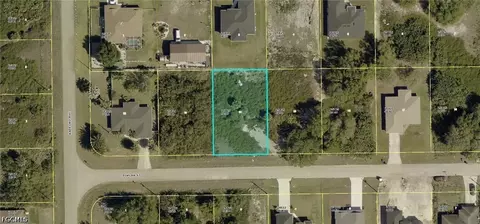437 Poplar St, Lehigh Acres, FL 33974