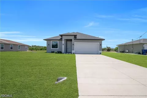 8045 Buttercup Cir, Labelle, FL 33935