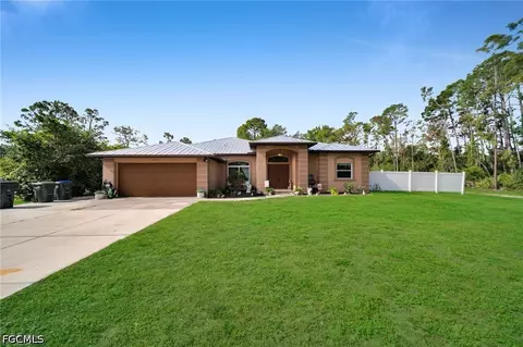 3241 Tropicaire Blvd, North Port, FL 34286