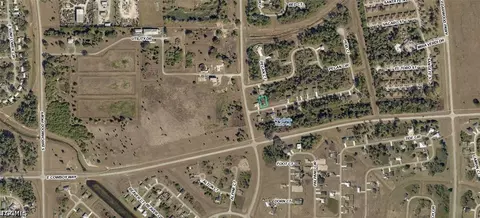 6064 Pecan Cir, Labelle, FL 33935 photo 3
