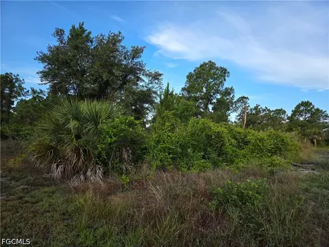 615 Johns Ave, Lehigh Acres, FL 33972