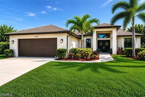 1119 NE 2nd Ter, Cape Coral, FL 33909