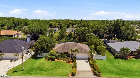 6856 Fairview St, Fort Myers, FL 33966