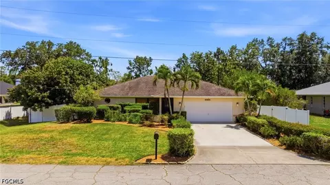 6856 Fairview St, Fort Myers, FL 33966