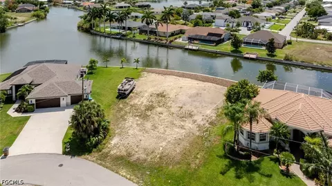 506 NE 21st Pl, Cape Coral, FL 33909