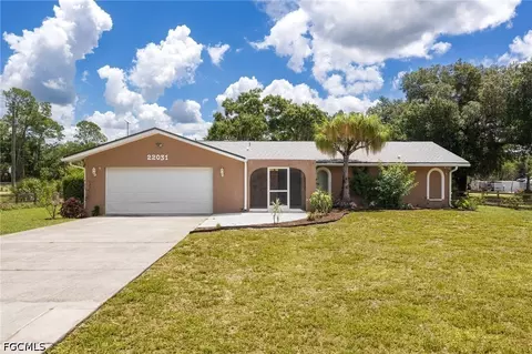 22031 Edwards Dr, Alva, FL 33920