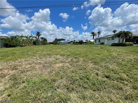 1441 SE 21st Ln, Cape Coral, FL 33990