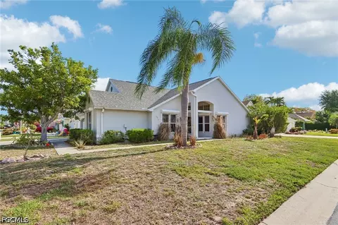 15237 Cricket Ln, Fort Myers, FL 33919