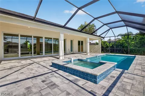 2632 SW 10th Ave, Cape Coral, FL 33914