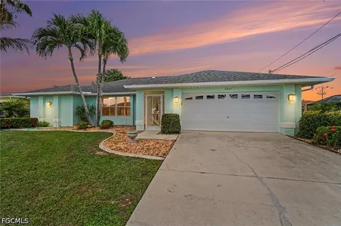 4437 SE 10th Ave, Cape Coral, FL 33904