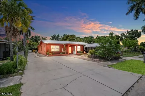 422 Bellair Rd, Fort Myers, FL 33905