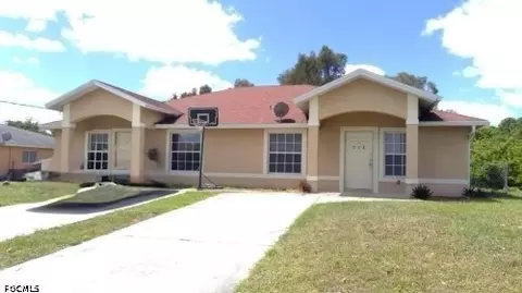 716-718 Ichabod Ave, Lehigh Acres, FL 33973