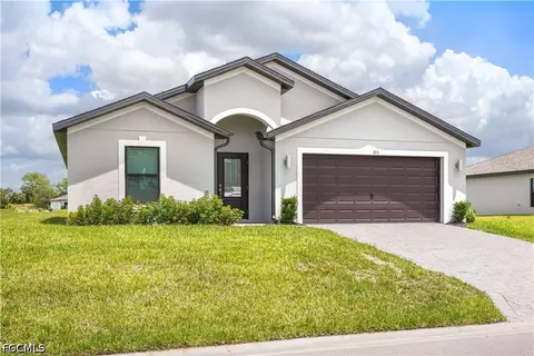 815 Gen D Macarthur Ave, Labelle, FL 33935