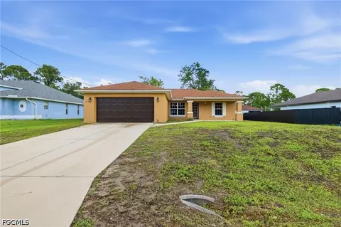 919 Winters St E, Lehigh Acres, FL 33974