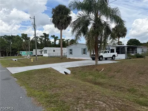 7633 Grady Dr, North Fort Myers, FL 33917