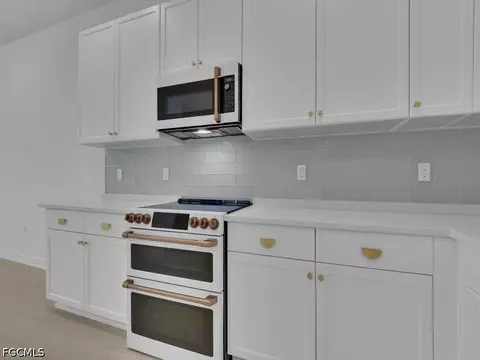 Kitchen - 20581 Fair Oak Ln, Estero, FL 33928 photo 1 of 3
