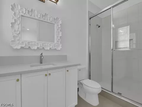 Bath - 20581 Fair Oak Ln, Estero, FL 33928 photo 5 of 5