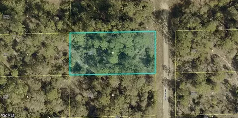 1521 Henry Ave, Lehigh Acres, FL 33972