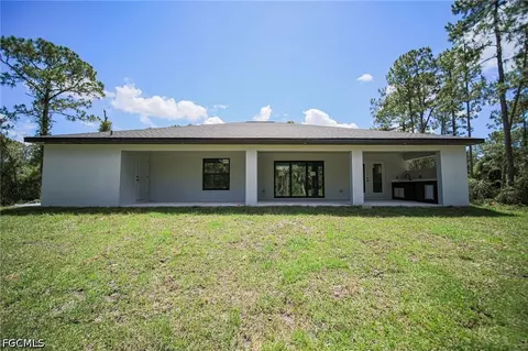 Exterior - 1621 Eighth Ave, Lehigh Acres, FL 33972 photo 1 of 2