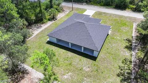 View/Area - 1621 Eighth Ave, Lehigh Acres, FL 33972 photo 2 of 4